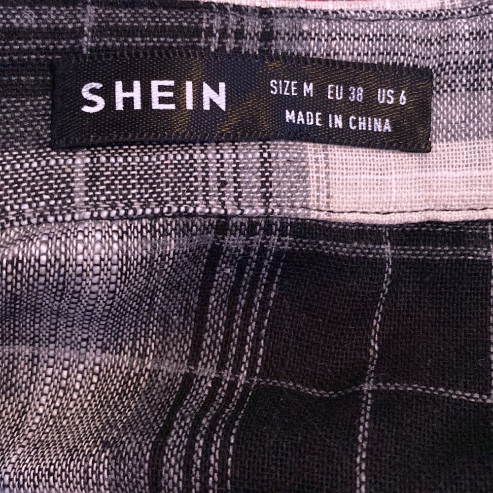 Cropped Flannel - Picture 2 of 2